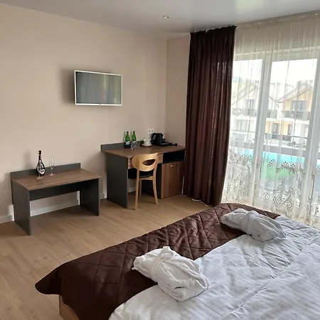 Guest House Zatyshnyi Dvir Bukovel Exterior photo
